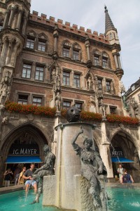 A fountain in Marienplatz.